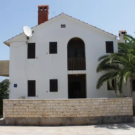 Apartment Apartments By The Sea Sali, Dugi Otok - 454 Sali