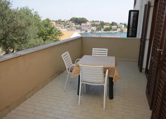 Apartments By The Sea Sali, Dugi Otok - 454 Sali
